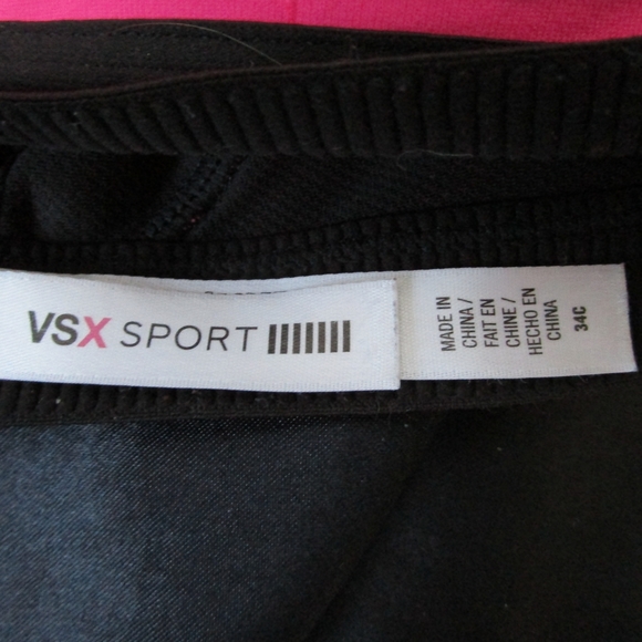 Victoria secret sport bra pink color - Picture 3 of 3